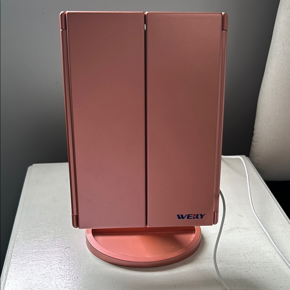 WEILY Pink Tri-Fold Vanity Mirror